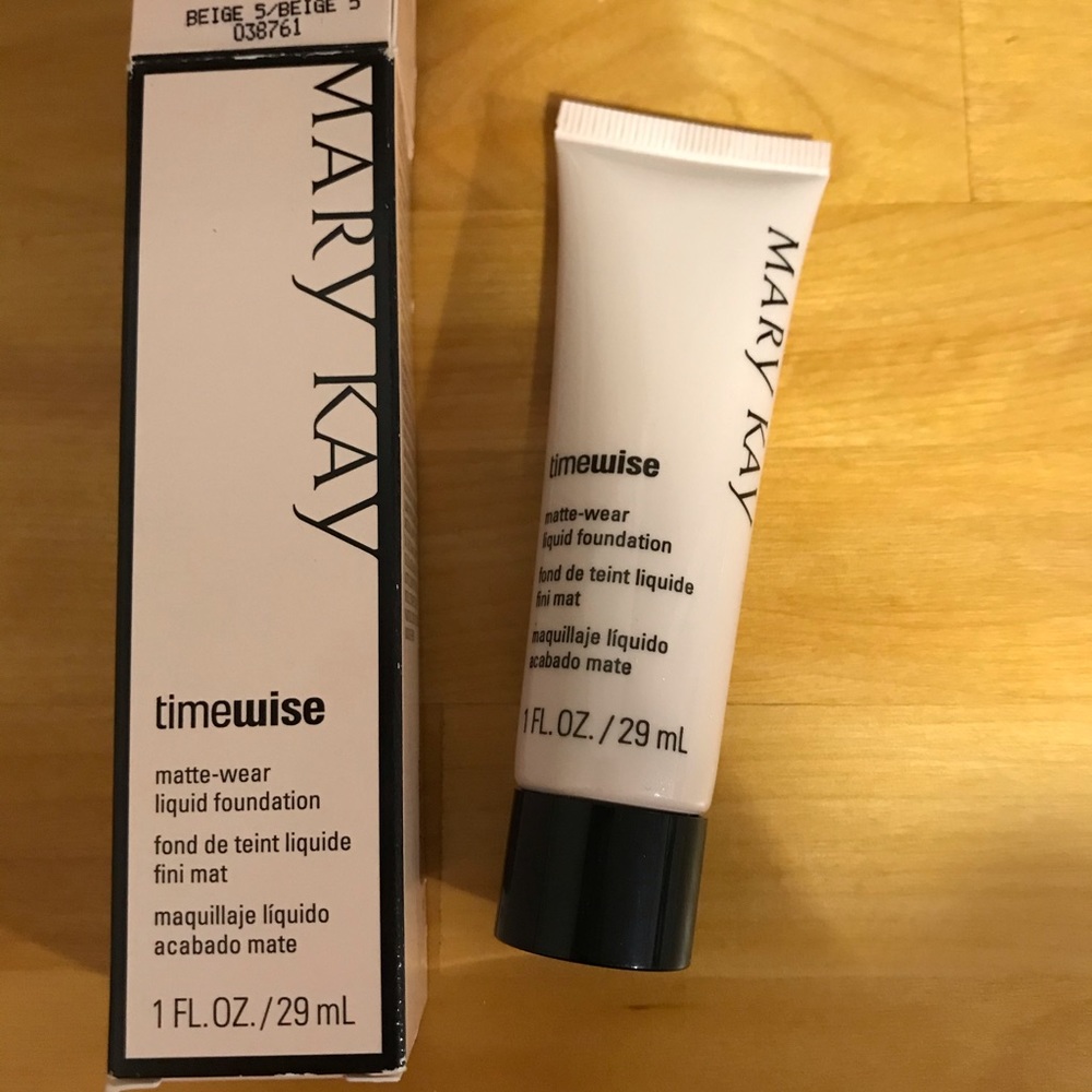 Mary Kay TimeWise Foundation Beige 5